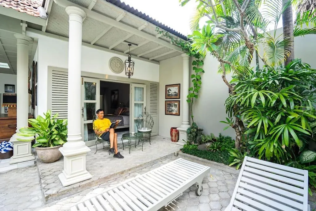 Villa The Gatehouse - Stylish And Unique Luxury Pool Villa, Great Location! Seminyak